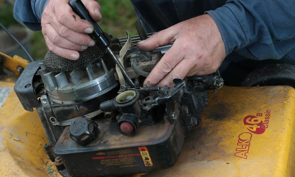 How to Clean Lawn mower Carburetor