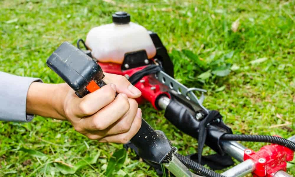 How to Start a Weed Eater