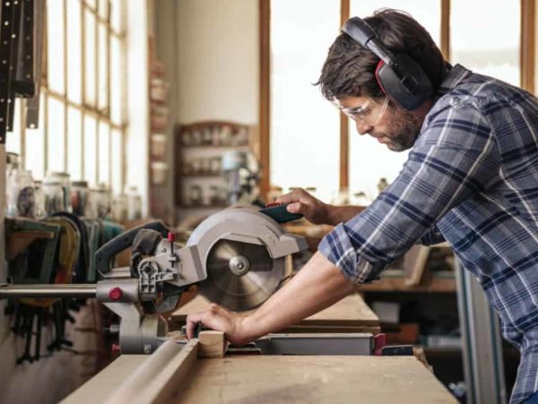 11 Tips for Using a Circular Saw like Pro
