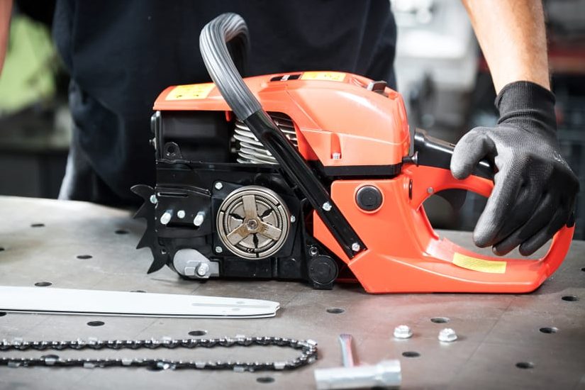 9 Steps to Clean a Chainsaw like Pro