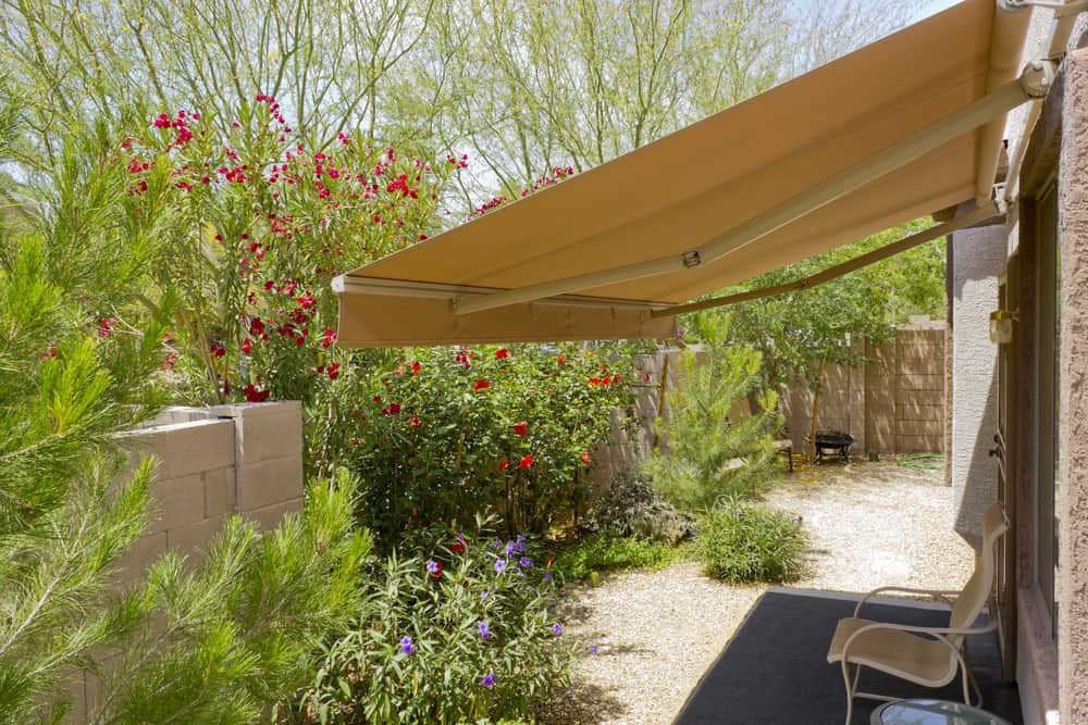 10 Best Retractable Awnings Of 2022 Patio Awning Reviews - Patio Retractable Awning Reviews